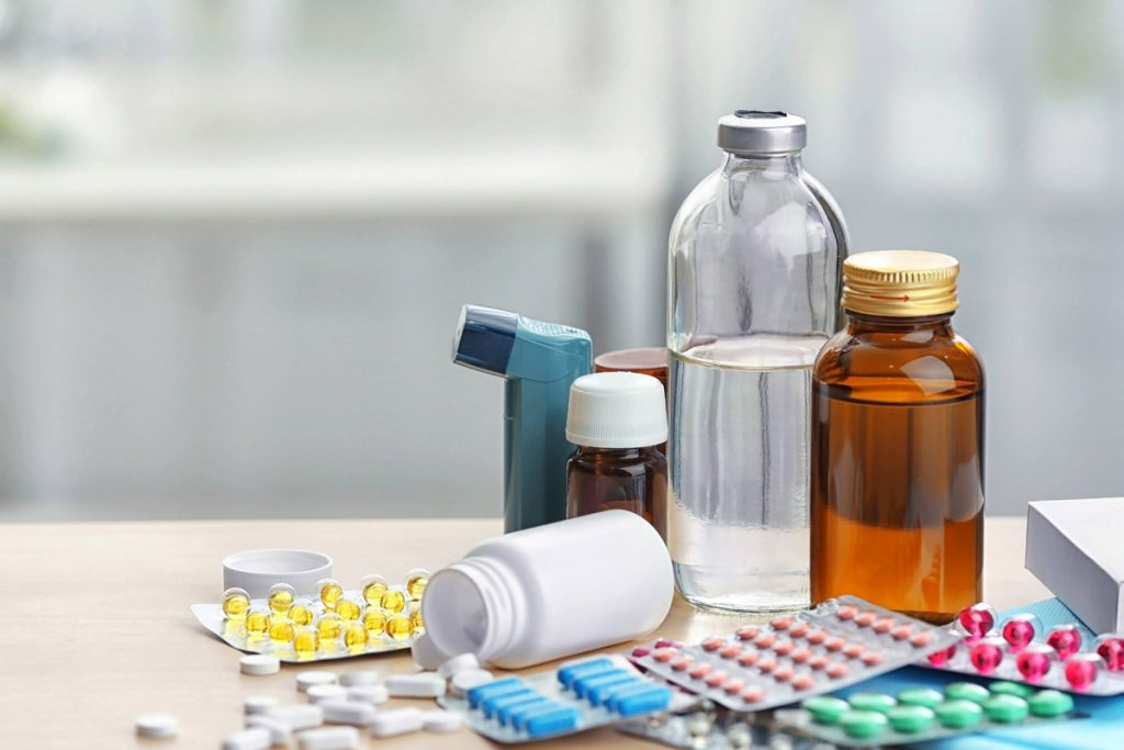 Esempio di corretta conservazione dei farmaci in un frigorifero professionale con temperatura controllata.